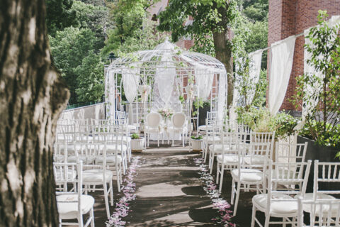 Floristikwerkstatt Martina Hladovsky | Wedding, Hochzeit, Brautpaar, Ja-Sagen